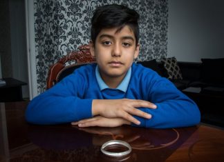 Boy Banned From Wearing Sikh Bangle At Tipton School