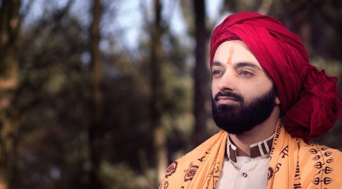 Spiritual Artist catches India’s Eye