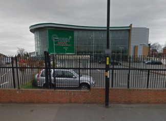 Washwood Heath Supermarket on Fire