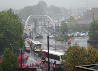 Man who threatened to jump from bridge jailed