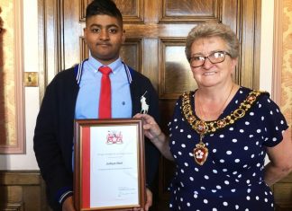 Teenager’s Bravery After Saving Sister and Grandparents