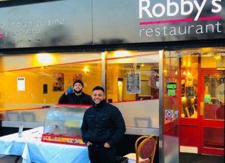Restaurant Owners Praised For Giving Away Food